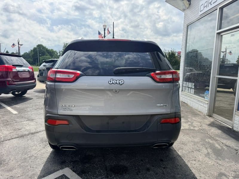 Photo 5 of 2018 Jeep Cherokee Latitude Plus